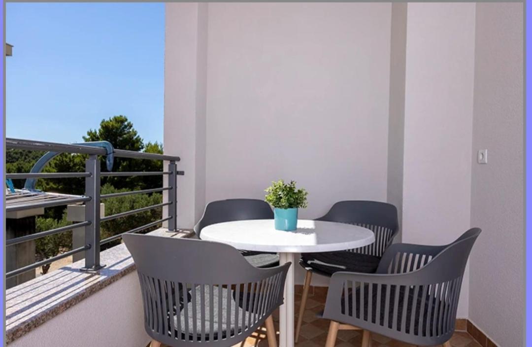 Ivmalu Apartments Tučepi Eksteriør bilde