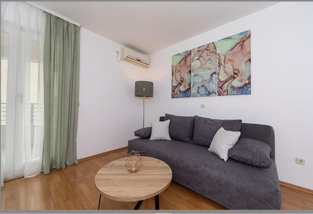 Ivmalu Apartments Tučepi Eksteriør bilde